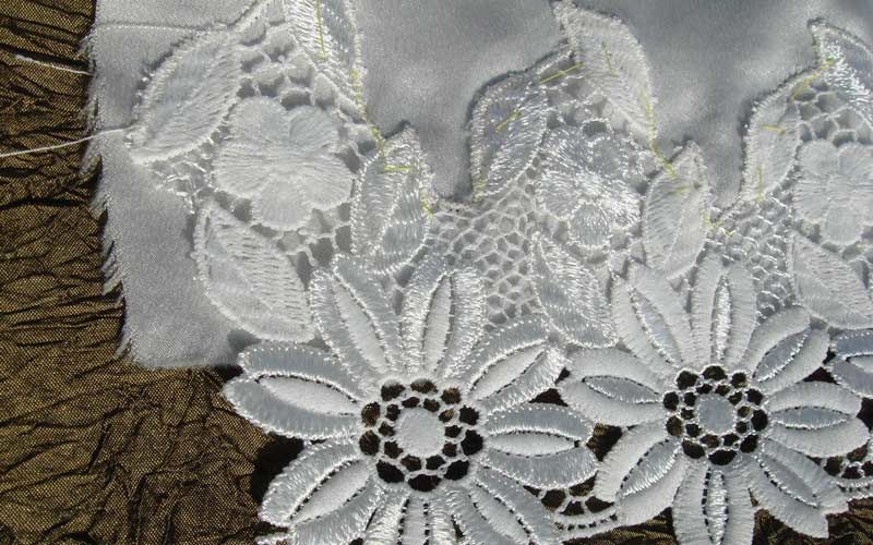 guipurespitze annaehen 2